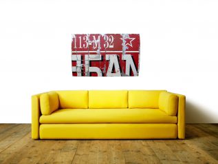 A piece of plane in a living&nbsp;room